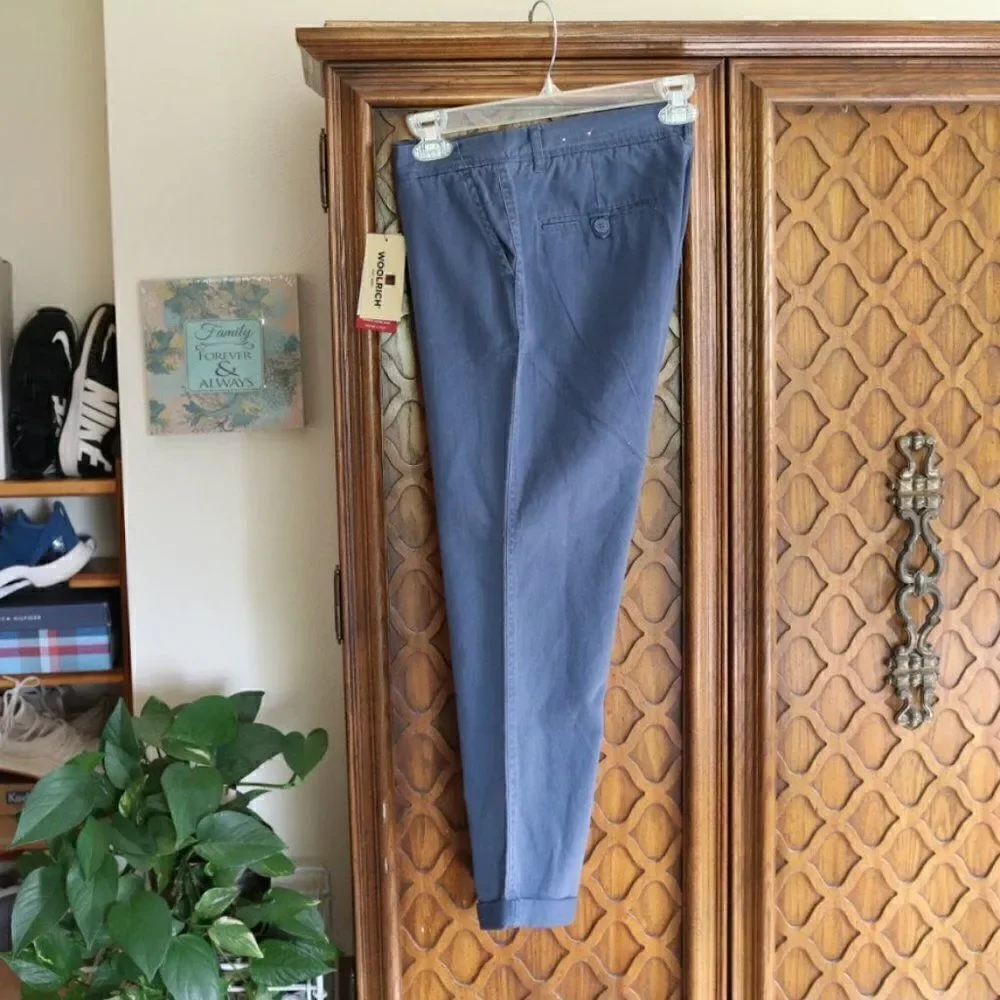 Woolrich Sunday Chino Pants -  Dark Cobalt Blue. Old money style